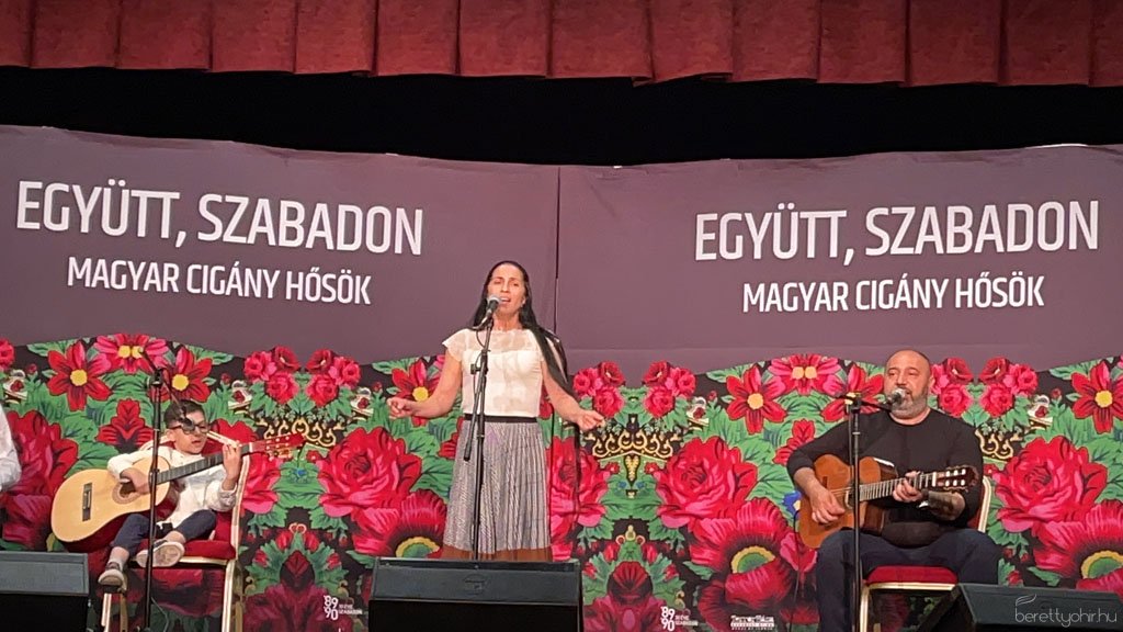 Együtt, szabadon - kiállításmegnyitó37